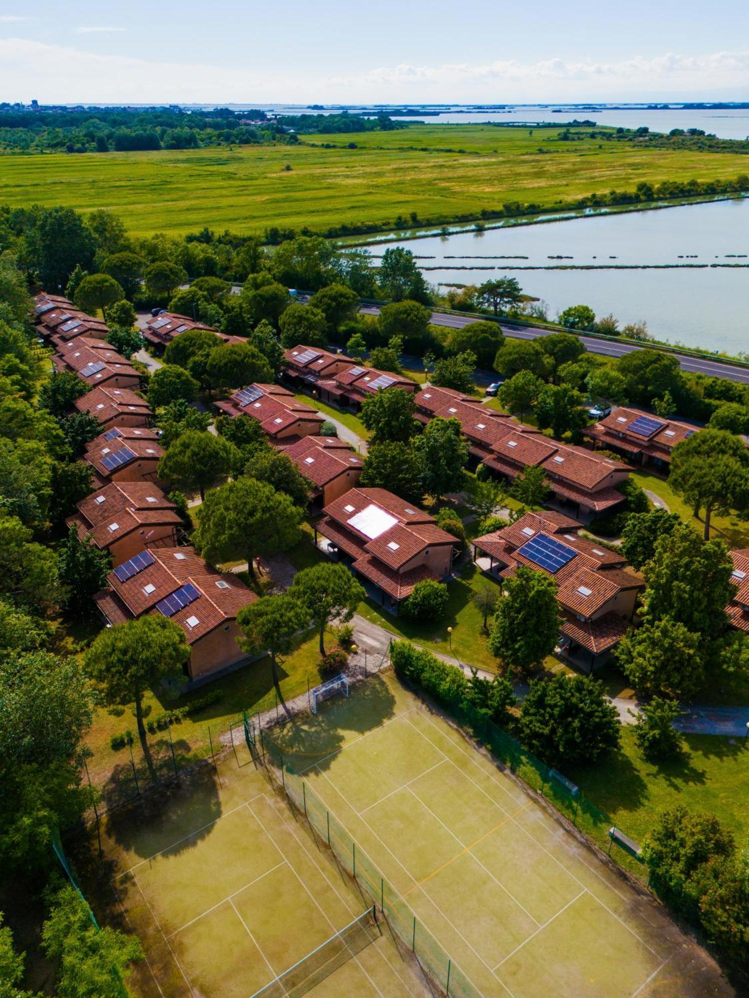 Villaggio Ca' Laguna Градо Екстер'єр фото